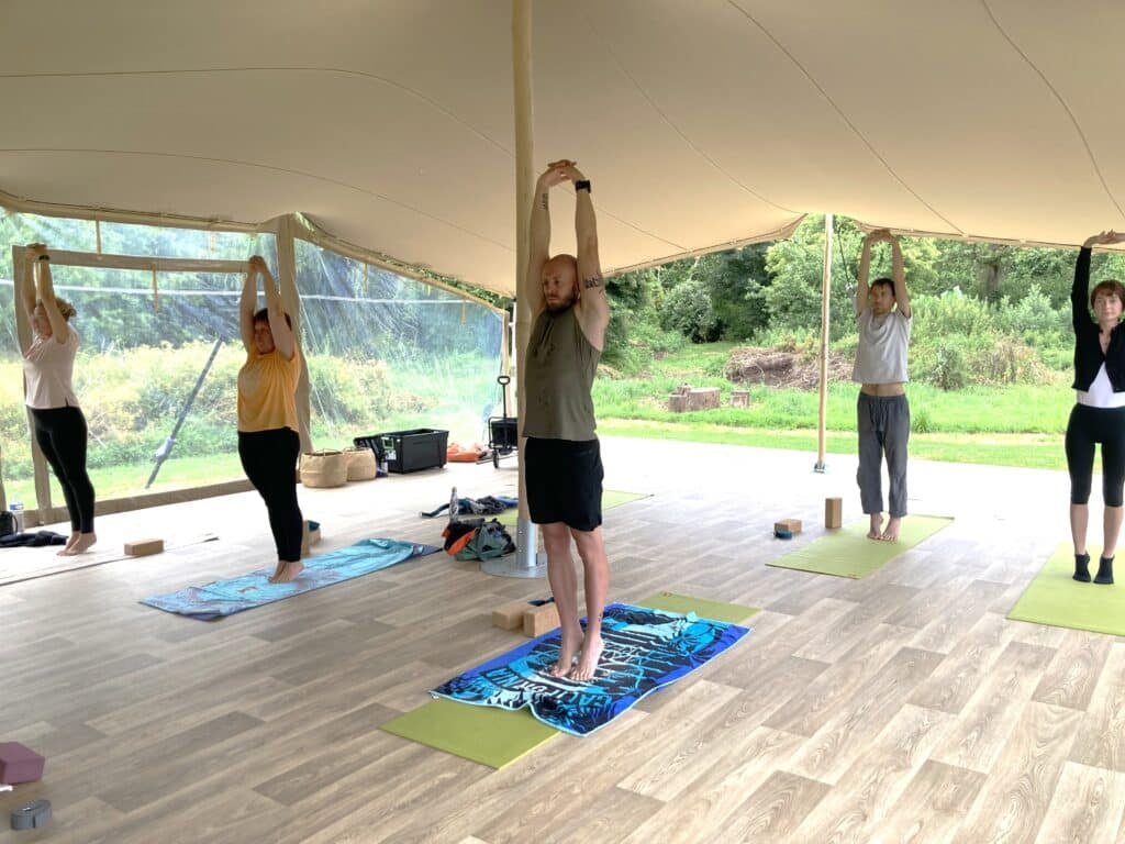 hatha yoga camping clohars carnoet